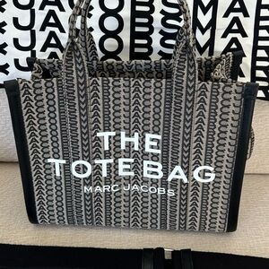 Marc Jacobs Monogram The Tote Bag